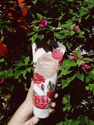 SRM tạo bọt Fiore tinh chất hoa hồng 120g
